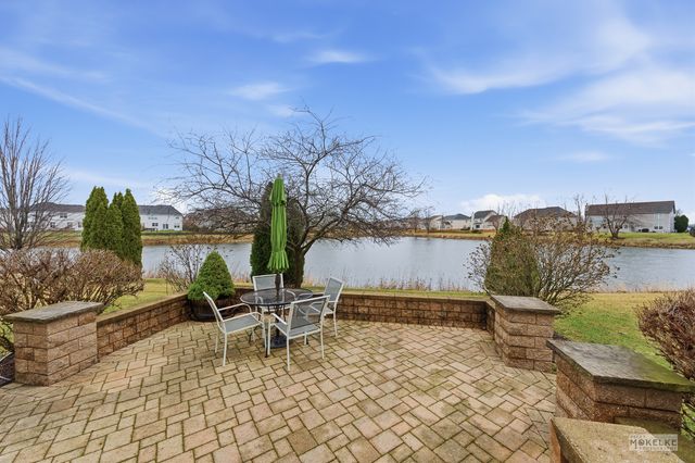 816 Colchester Drive, Oswego, IL 60543