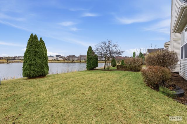 816 Colchester Drive, Oswego, IL 60543