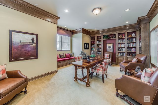 816 Colchester Drive, Oswego, IL 60543