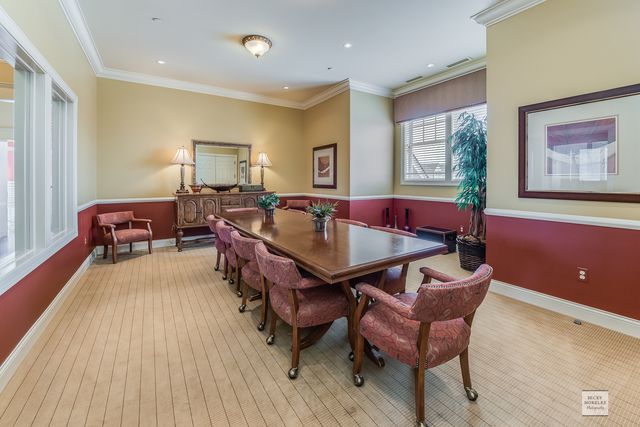 816 Colchester Drive, Oswego, IL 60543