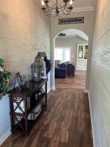 1015 Coy Road, Weimar, TX 78962