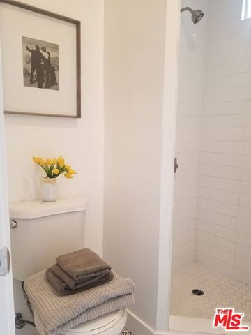 335 E 65th Street 337, Los Angeles, CA 90003