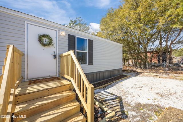 99 Dundee Trail, Holly Ridge, NC 28445