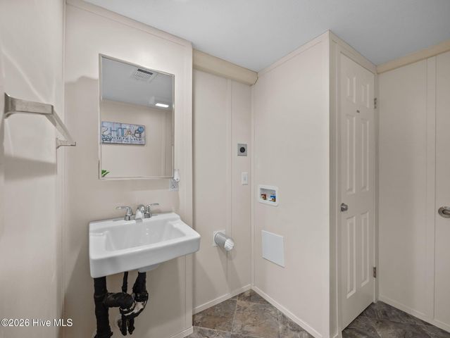 99 Dundee Trail, Holly Ridge, NC 28445