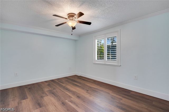 2639 Bridgeview ST, Matlacha, FL 33993