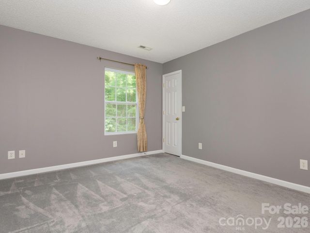 3926 Cameron Creek Drive, Matthews, NC 28105