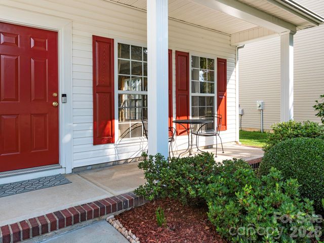 3926 Cameron Creek Drive, Matthews, NC 28105