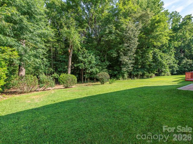3926 Cameron Creek Drive, Matthews, NC 28105