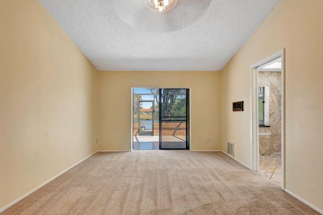 5017 80TH AVENUE CIRCLE E, Sarasota, FL 34243