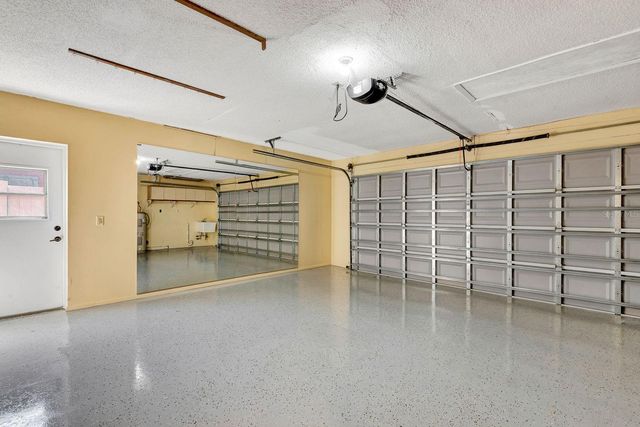 5017 80TH AVENUE CIRCLE E, Sarasota, FL 34243