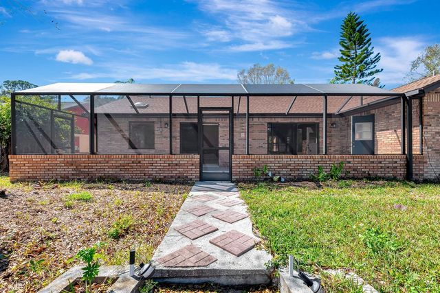 5017 80TH AVENUE CIRCLE E, Sarasota, FL 34243