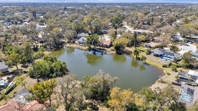 5017 80TH AVENUE CIRCLE E, Sarasota, FL 34243