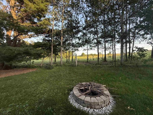 36 Fawn Drive, Wisconsin Dells, WI 53913