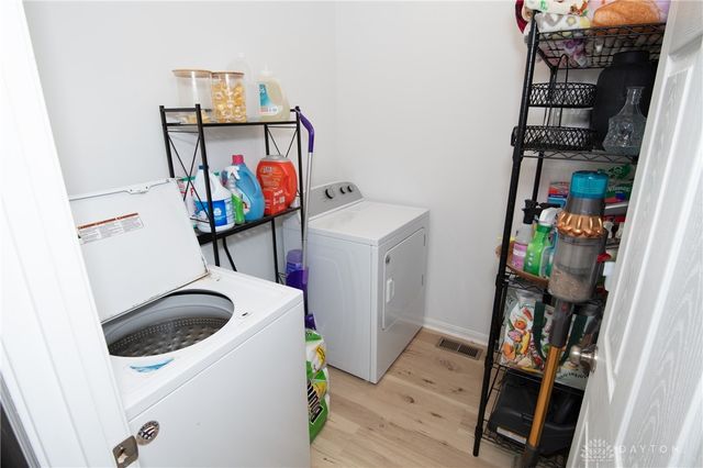 7026 Honeylocust Street, Tipp City, OH 45371