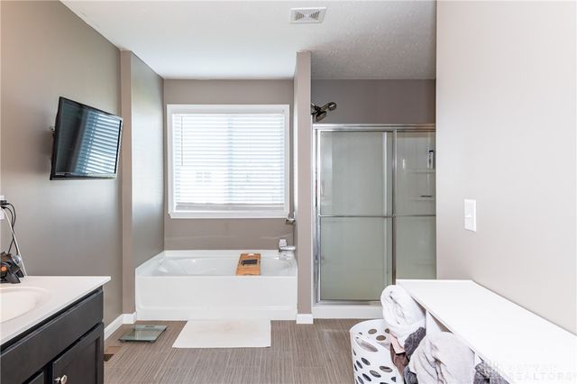 7026 Honeylocust Street, Tipp City, OH 45371