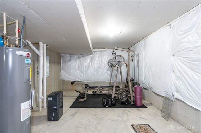 7026 Honeylocust Street, Tipp City, OH 45371