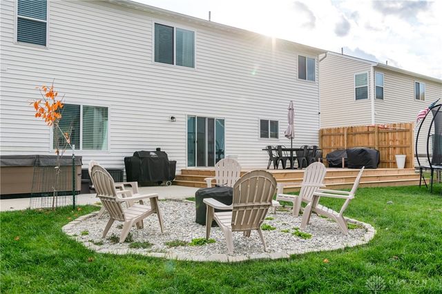 7026 Honeylocust Street, Tipp City, OH 45371