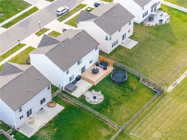 7026 Honeylocust Street, Tipp City, OH 45371