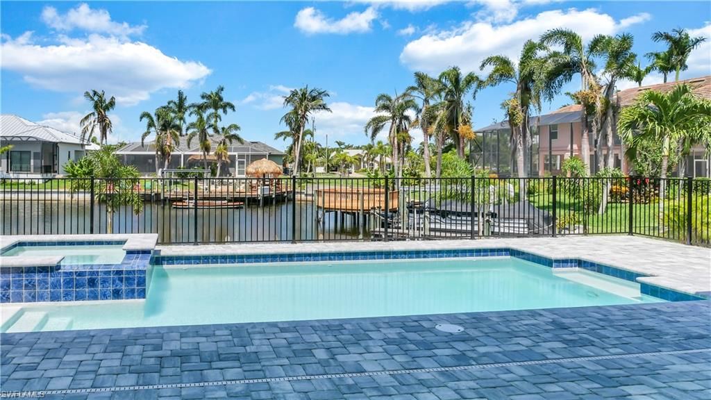 2563 SW 27th AVE, CAPE CORAL, FL 33914 — photo 4