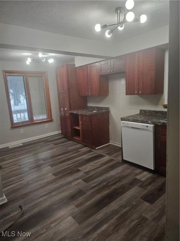 4495 Ammon Road, South Euclid, OH 44143