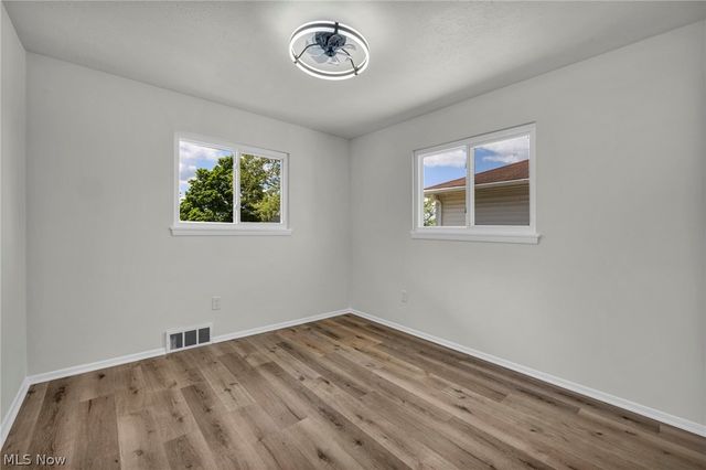 15424 Holland Road, Brook Park, OH 44142