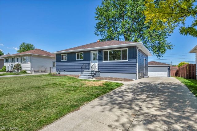 15424 Holland Road, Brook Park, OH 44142