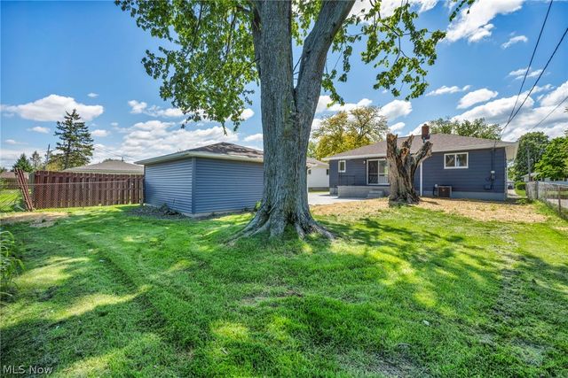 15424 Holland Road, Brook Park, OH 44142