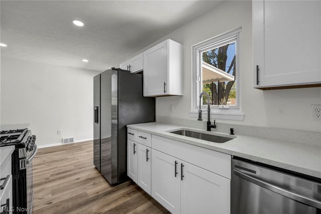 15424 Holland Road, Brook Park, OH 44142