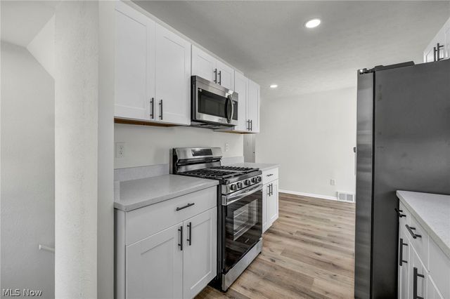 15424 Holland Road, Brook Park, OH 44142
