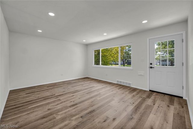 15424 Holland Road, Brook Park, OH 44142