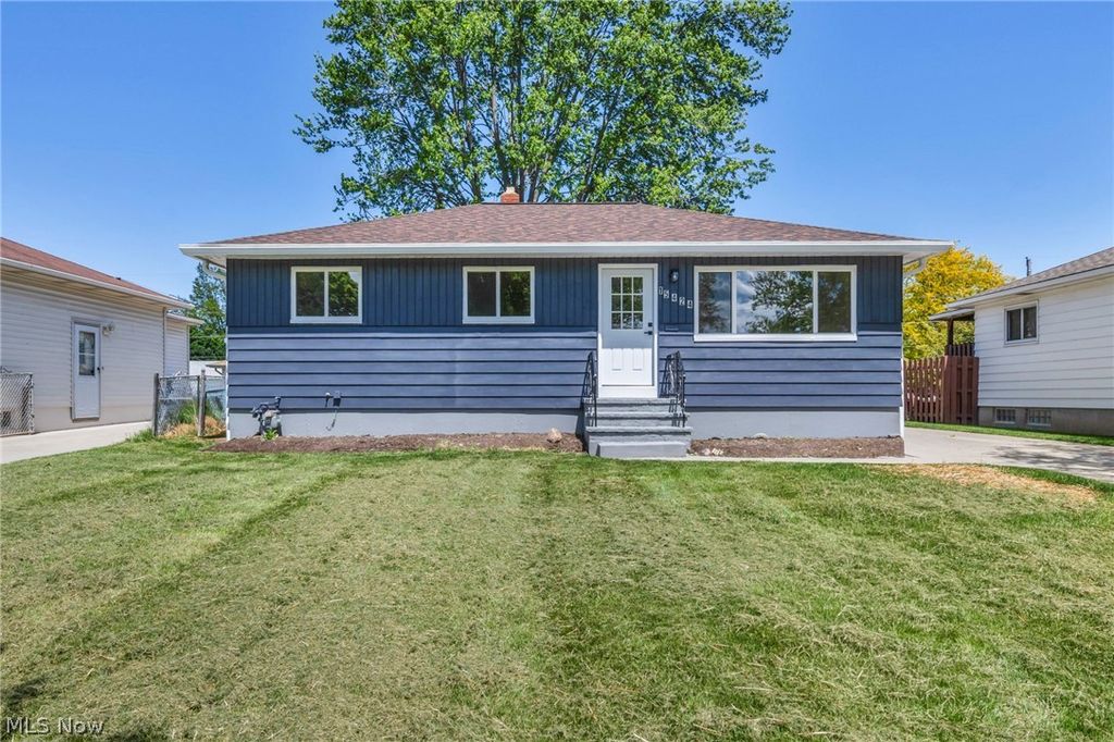 15424 Holland Road, Brook Park, OH 44142