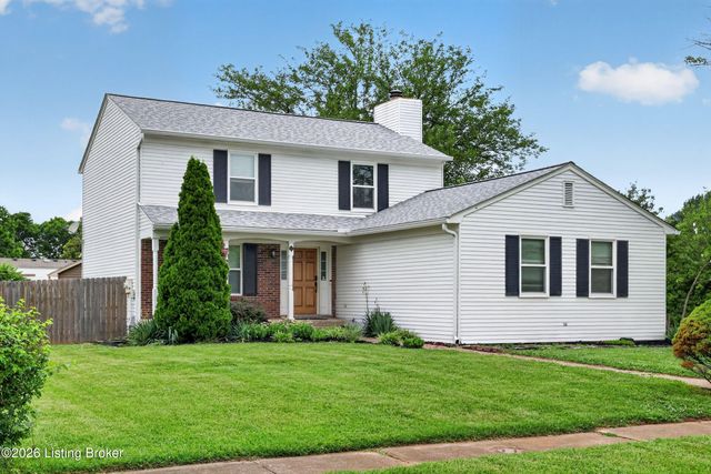 8905 Wooded Glen Rd, Louisville, KY 40220