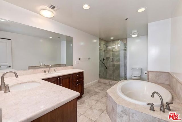 10617 Eastborne Avenue PH1, Los Angeles, CA 90024