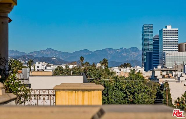 10617 Eastborne Avenue PH1, Los Angeles, CA 90024