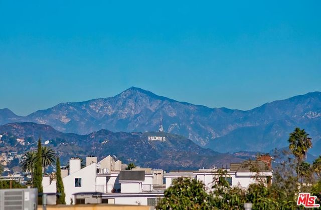 10617 Eastborne Avenue PH1, Los Angeles, CA 90024