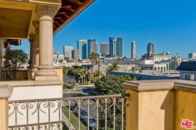 10617 Eastborne Avenue PH1, Los Angeles, CA 90024