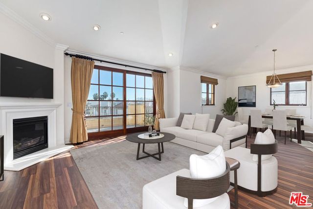 10617 Eastborne Avenue PH1, Los Angeles, CA 90024