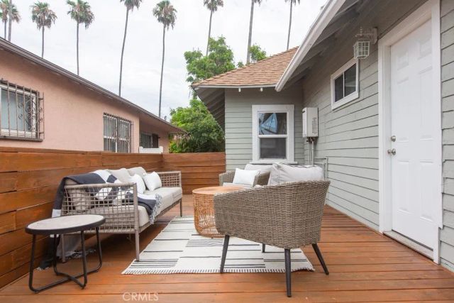 3429 2nd Avenue, Los Angeles, CA 90018