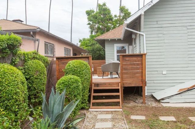 3429 2nd Avenue, Los Angeles, CA 90018