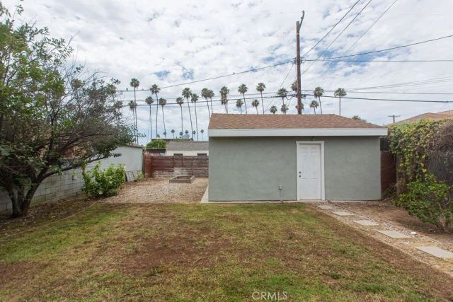 3429 2nd Avenue, Los Angeles, CA 90018