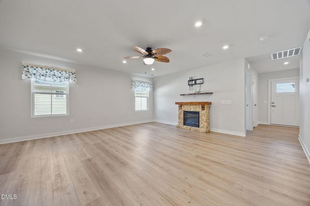 8722 Kenridge Lane, Fuquay Varina, NC 27526