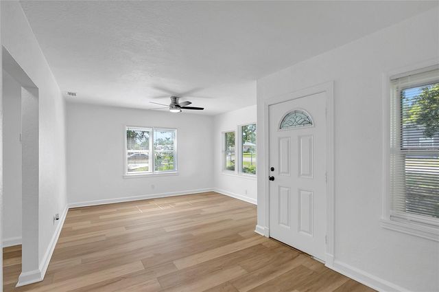 4355 58TH AVENUE N, St Petersburg, FL 33714