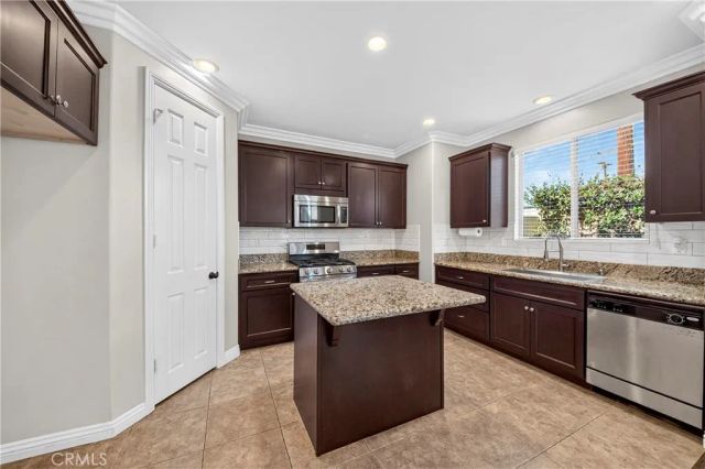 1669 Orchid Way, Gardena, CA 90248