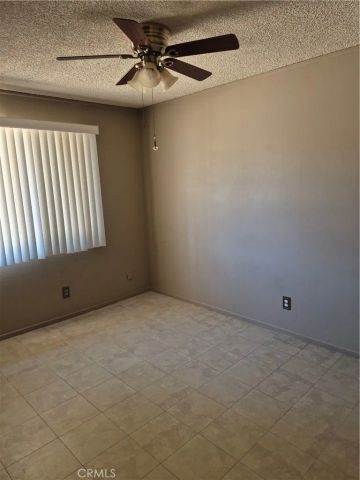1925 Silver Oak Way, Hemet, CA 92545