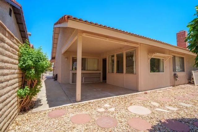 1925 Silver Oak Way, Hemet, CA 92545