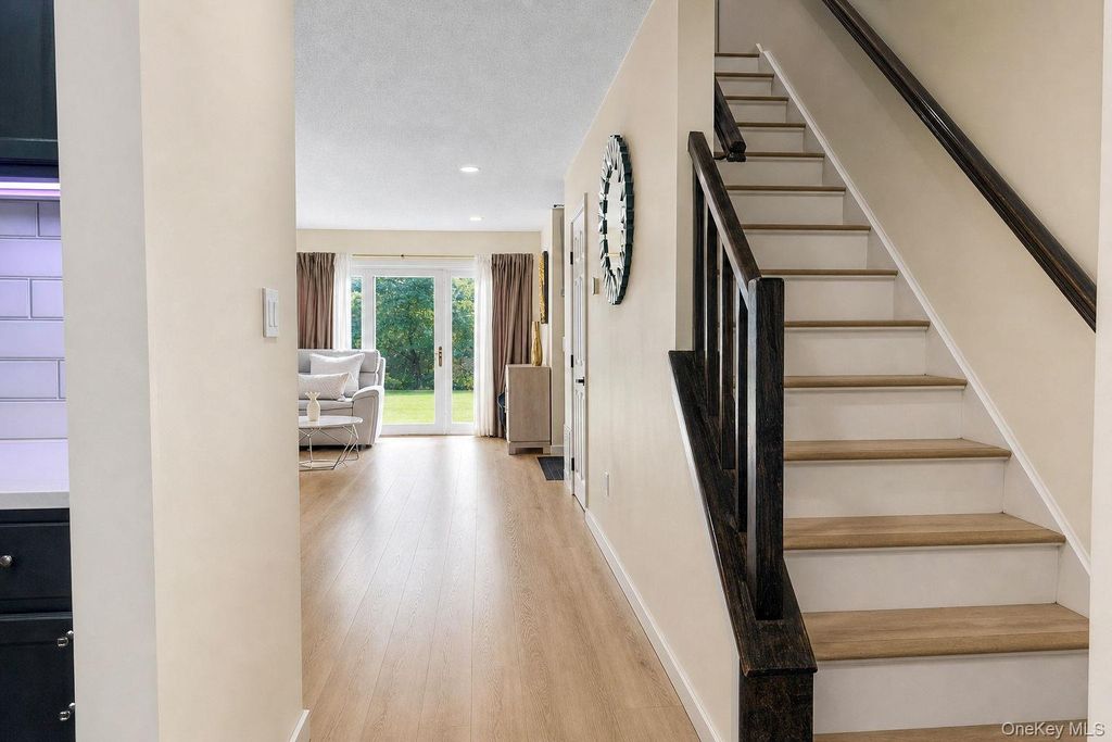 49 Matthews Lane, Washingtonville, NY 10992 — photo 4