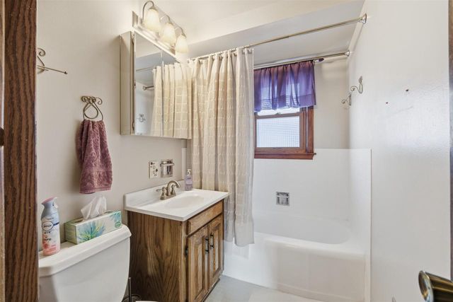 204 E 3RD STREET, Kimberly, WI 54136