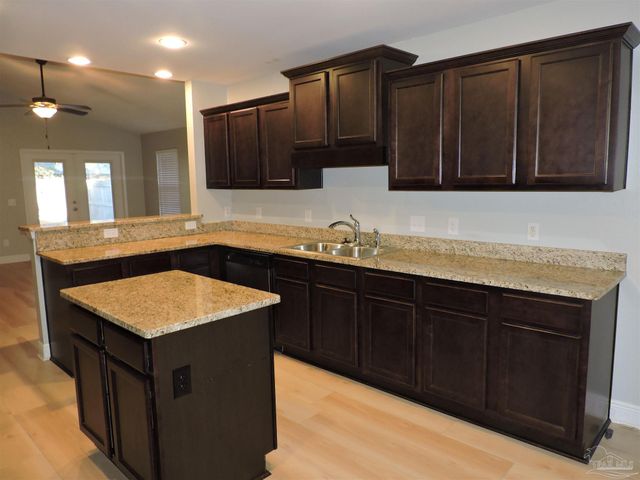 644 Edith Ln, Pensacola, FL 32534