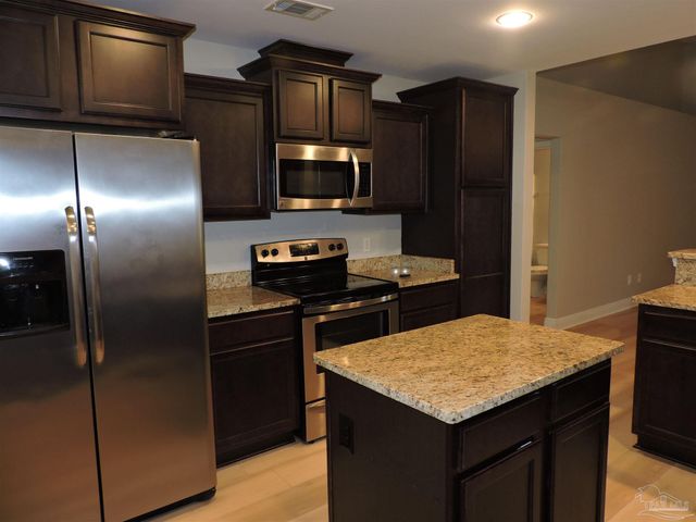 644 Edith Ln, Pensacola, FL 32534