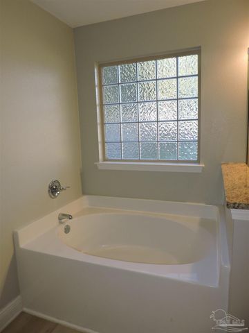 644 Edith Ln, Pensacola, FL 32534